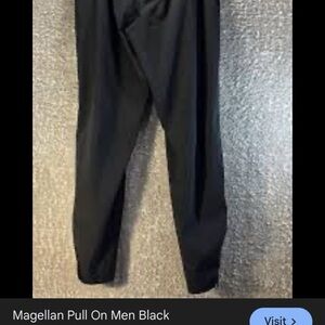 Magellan Outdoors Men's Black Joggers medium
